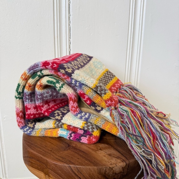 Vintage GAP 100% Wool Multicolor Patterned Fringe Throw Scarf - Picture 4 of 7